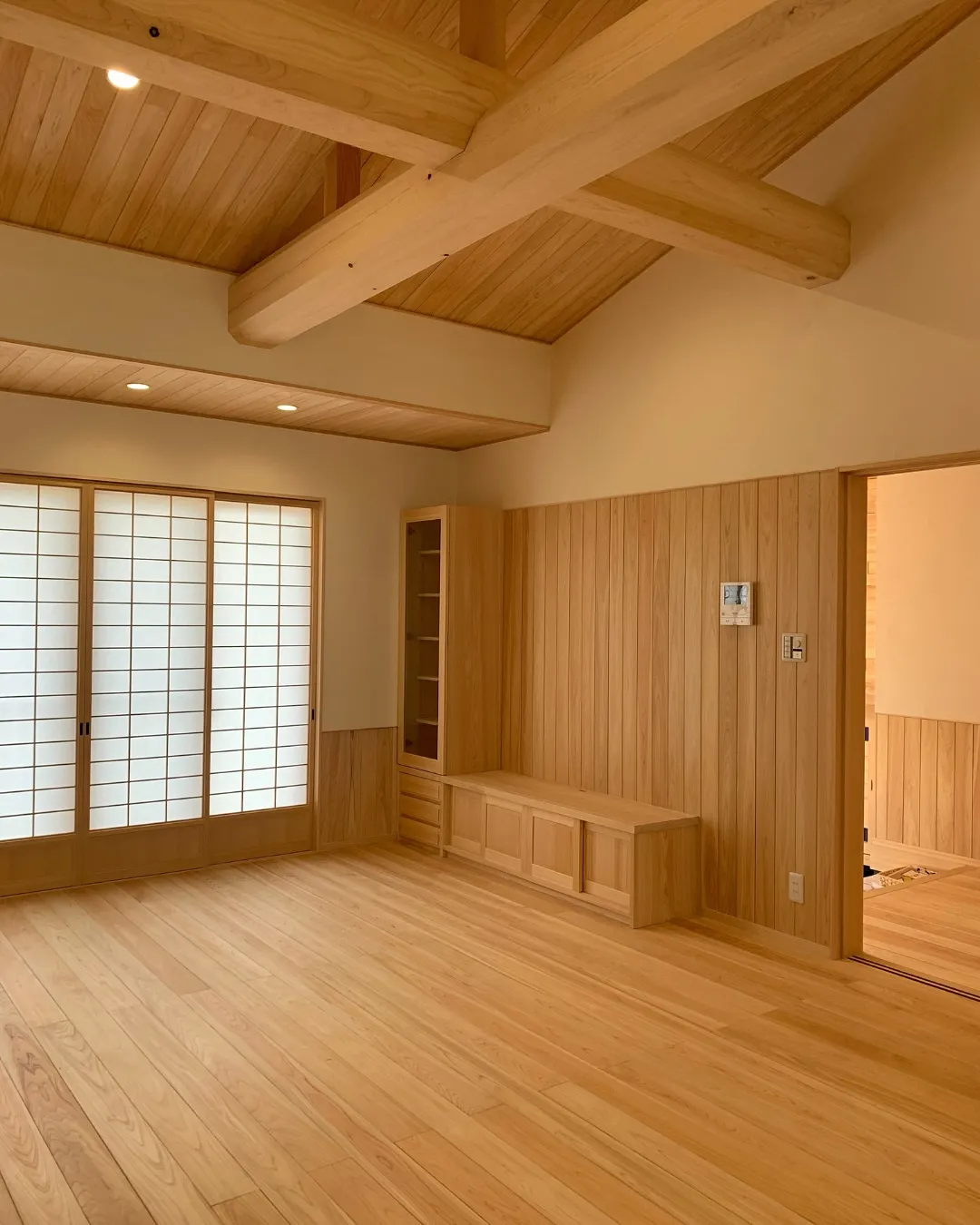 家全体に広がる天然素材の心地よさ。