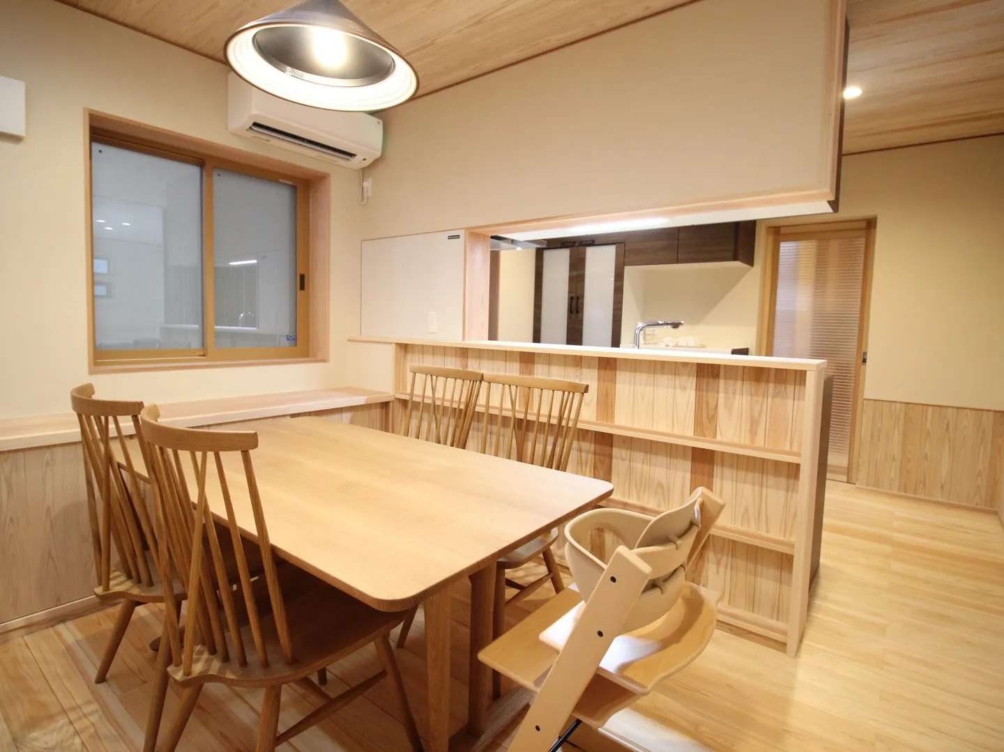 夜な夜なスパイスカレーを自作するほど料理好きの若手大工。