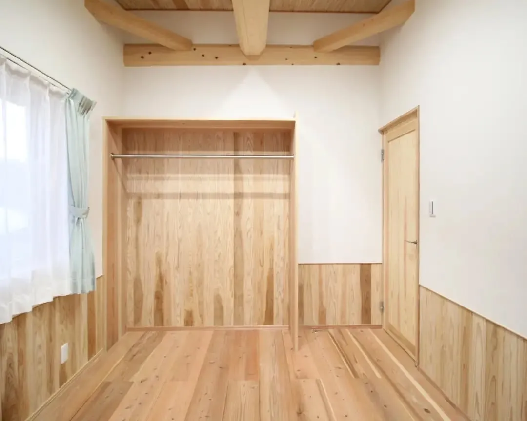 木のぬくもりと、毎日の使いやすさが優しく調和したお住まいのご...
