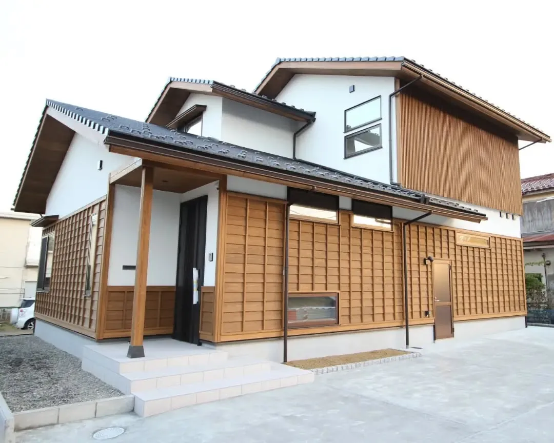 木のぬくもりと、毎日の使いやすさが優しく調和したお住まいのご...